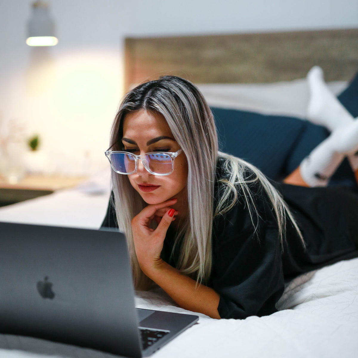 UNISEX BLUE LIGHT FILTERING GLASSES