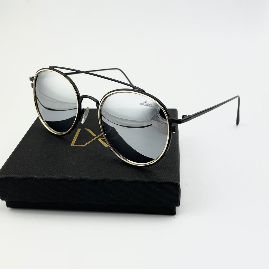 VENTURA, Black & silver