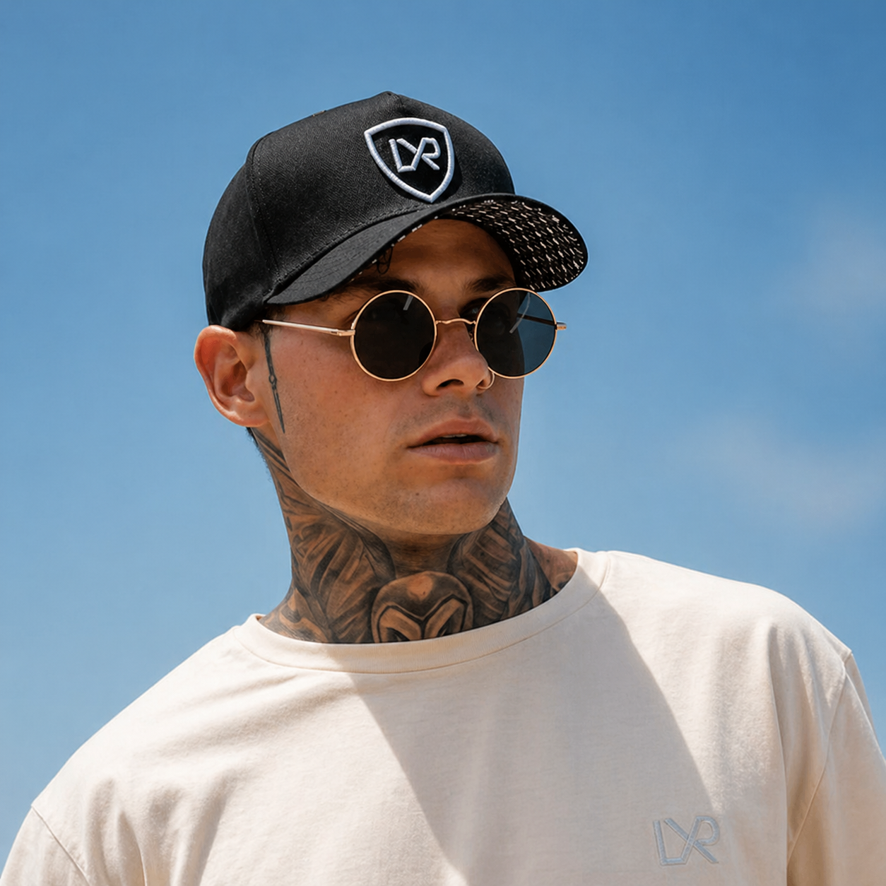 CIRCA, Black & Gold