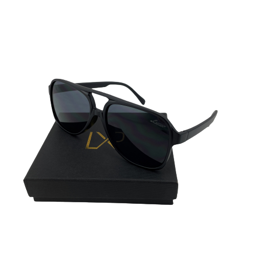 NOOSA, Black on Black