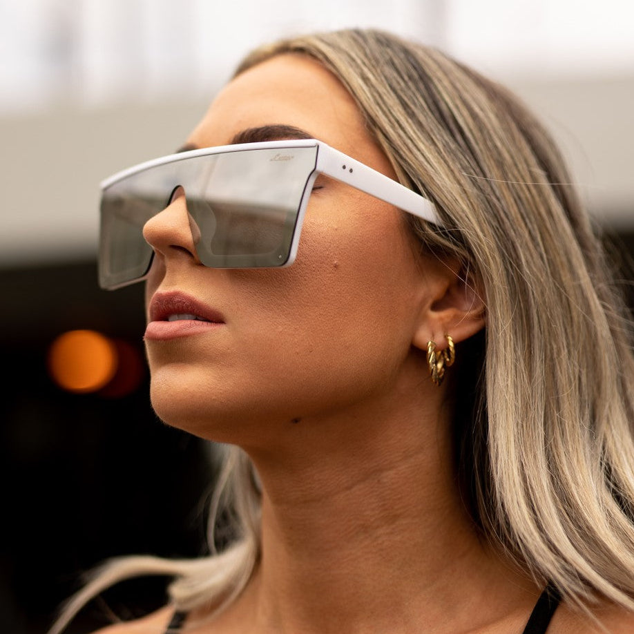 VENICE, White & Silver