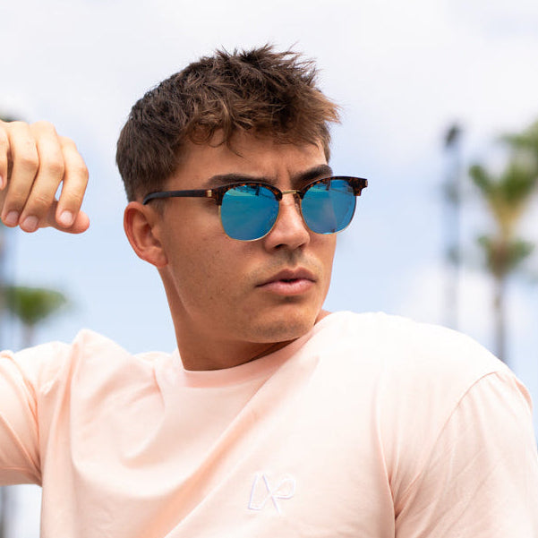 CRUZE, Electric Blue