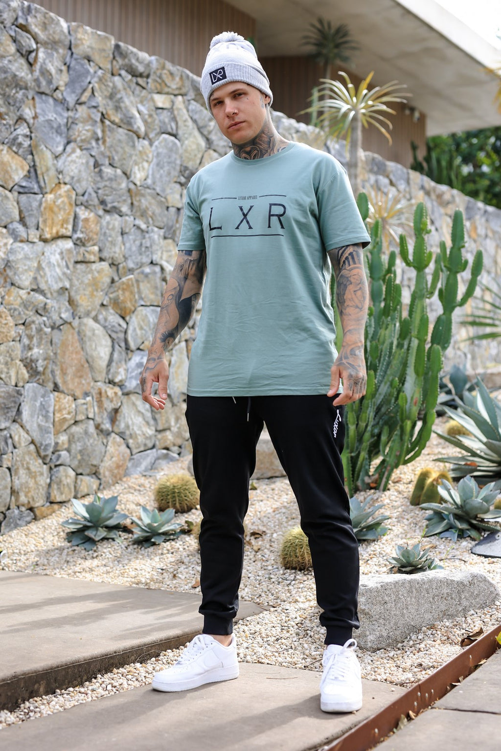 STATUS tee, Olive
